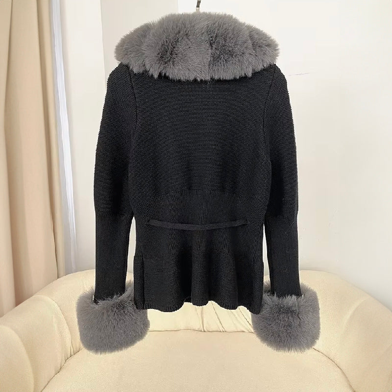 NIKOLA- Amoretti Pelzgefütterte Strickjacke für den Winter