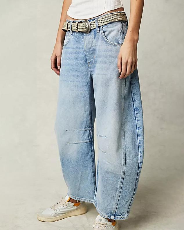 Fernanda - Mid Rise Barrel Jeans